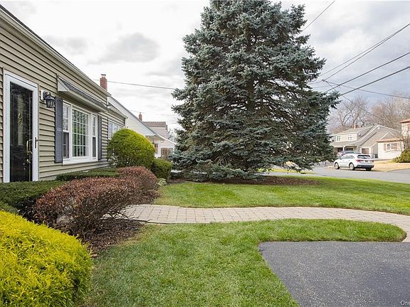 2nd image of 152 Bogert Ave