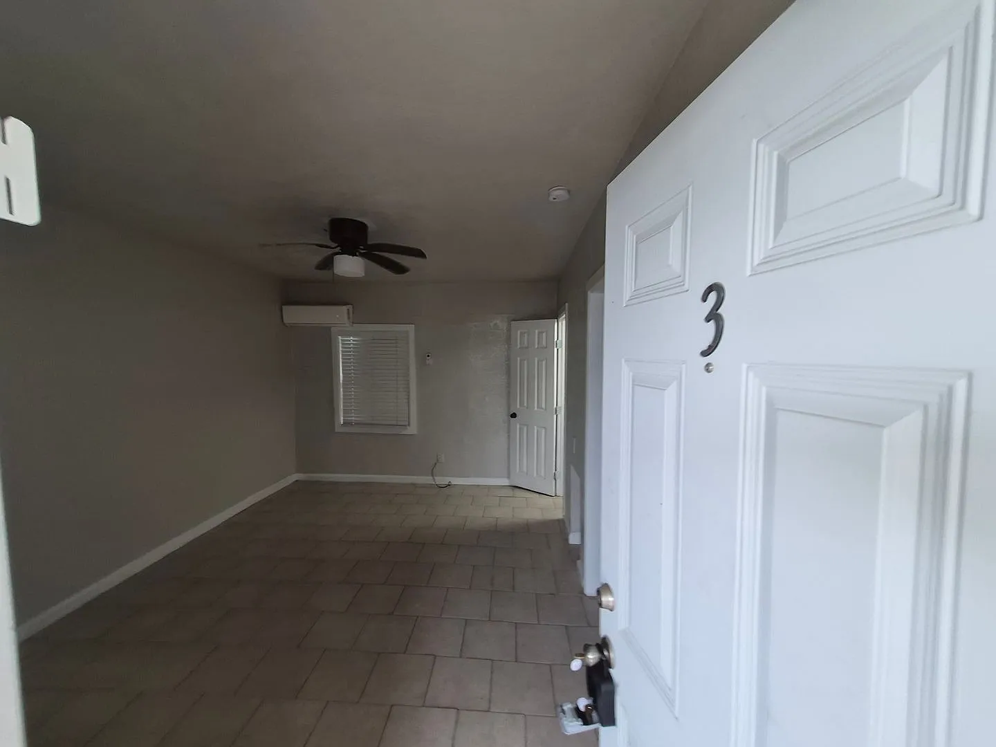 115 Caldwell St. #3, San Antonio, TX. 78223 — Photo 2