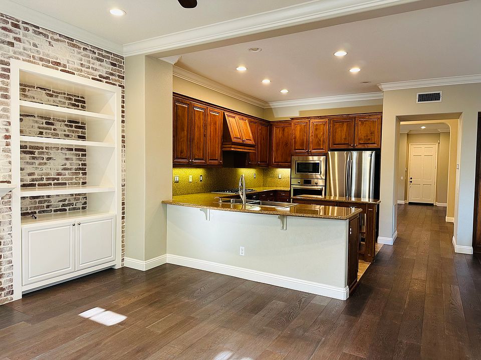 1st image of 6 Carpenteria