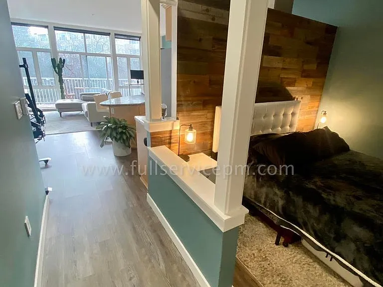 303 E Pike St #605 — Photo 14