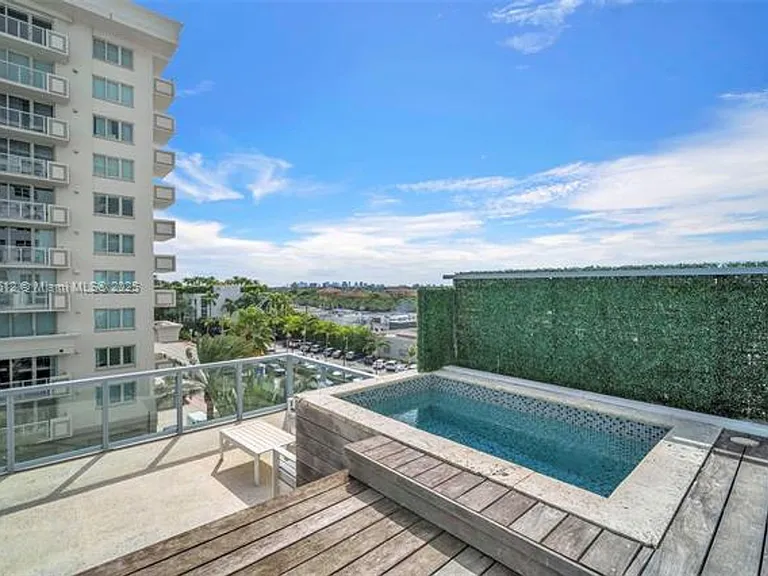 9501 Collins Ave #Townhouse 1 — Photo 48