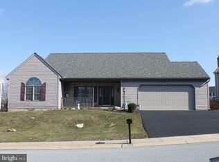 36 Horseshoe Dr, Ephrata, PA 17522