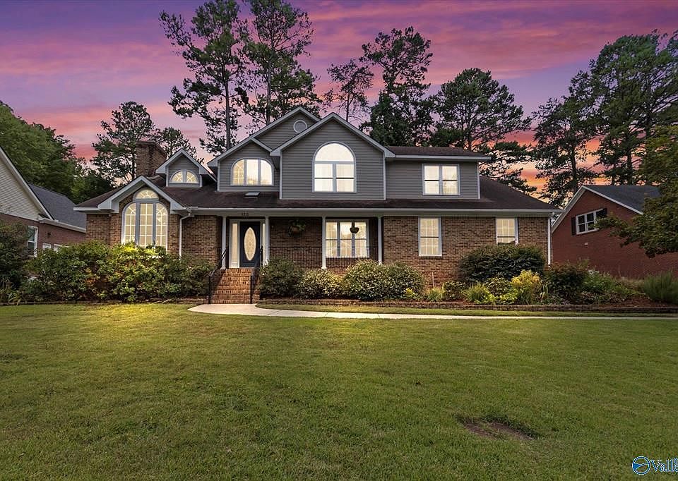 1st image of 1211 Shadow Ridge Dr SE