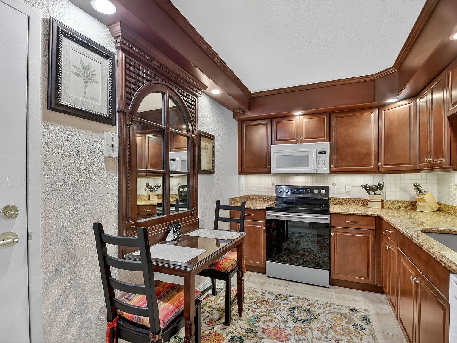 1 bed, 1.5 bath, 1008 sqft, $2,800 — Photo 4