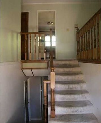 3rd image of 2885 Vista Dr NW