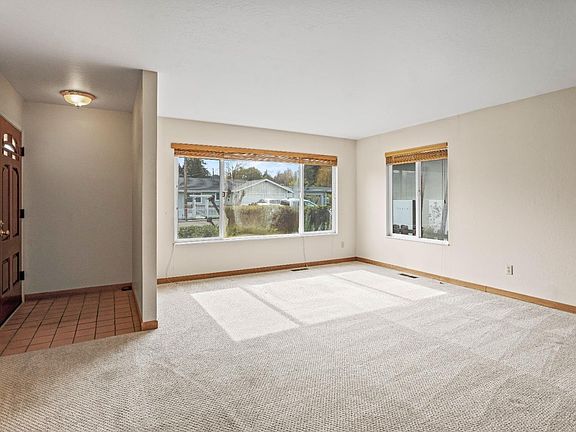 3rd image of 34 Fairview Court