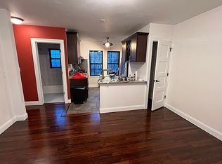 2726 14th St FLOOR 3, Astoria, NY 11102
