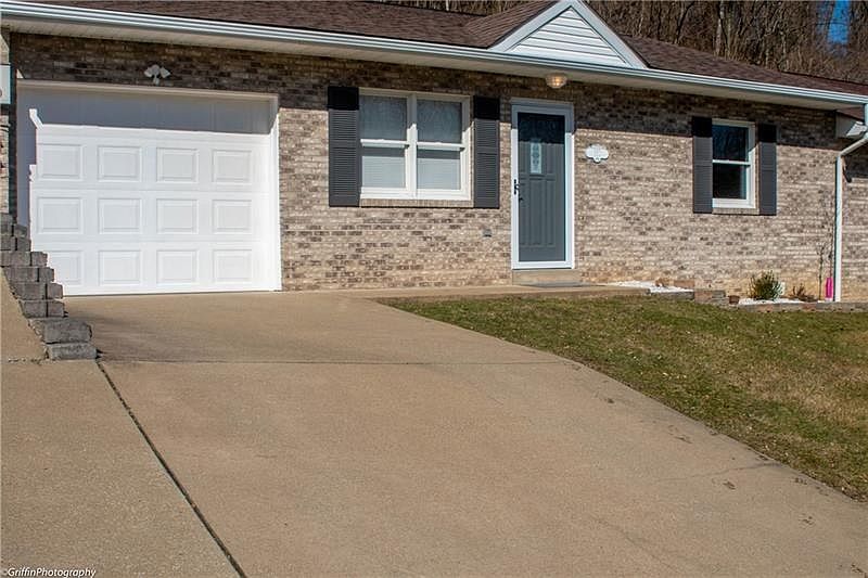 1st image of 357 Clavale Dr