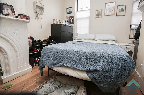 Rented by EXR | media 12