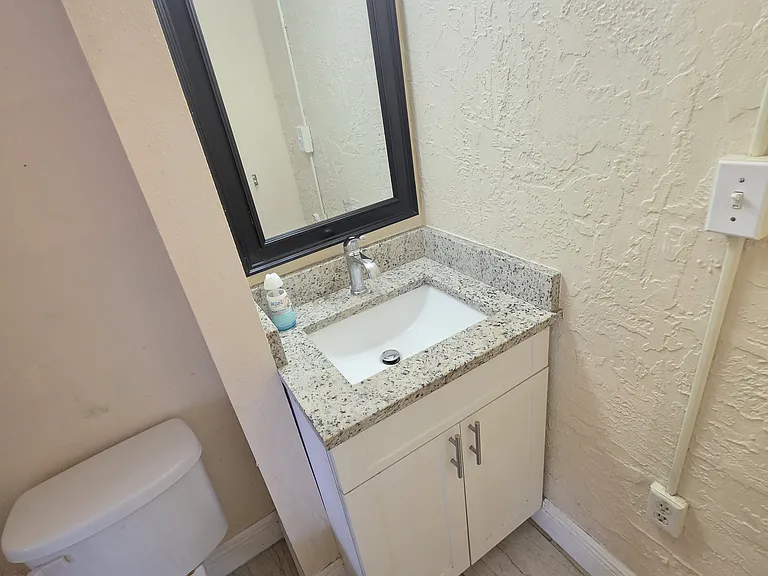 7730 Greybirch Ter — Photo 20