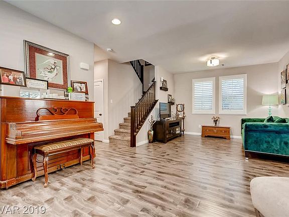 5th image of 10132 Agon Ct