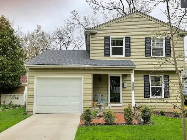 2111 Academy Dr NE, Grand Rapids, MI 49503