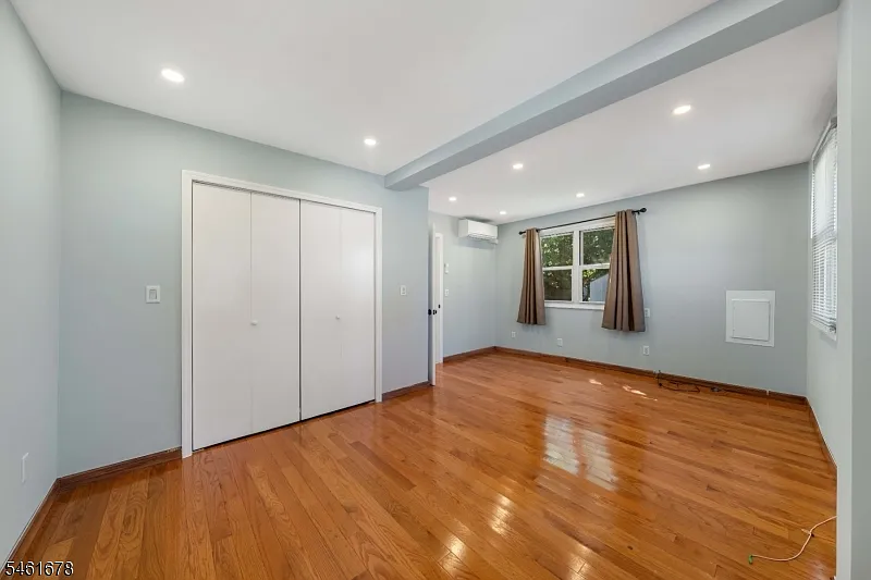 1 bed, 1.0 bath, $1,900 — Photo 4