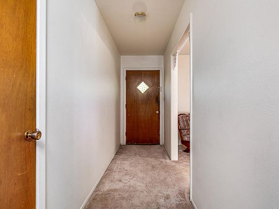4th image of 414 N Donley Ave