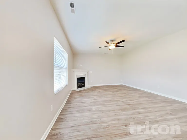 2048 Lauren Woods Dr — Photo 3