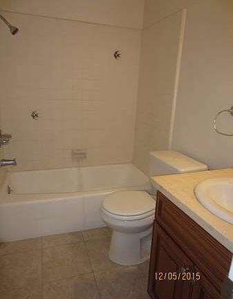 4th image of 222 S Toluca St