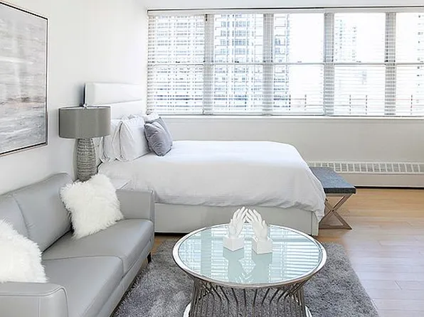 150 W 51st St APT 2112, New York, NY 10019