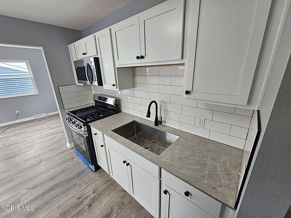 4th image of 4618 288th St
