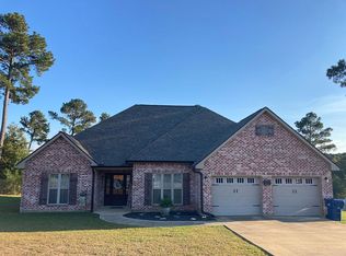 133 James Dr, Leesville, LA 71446