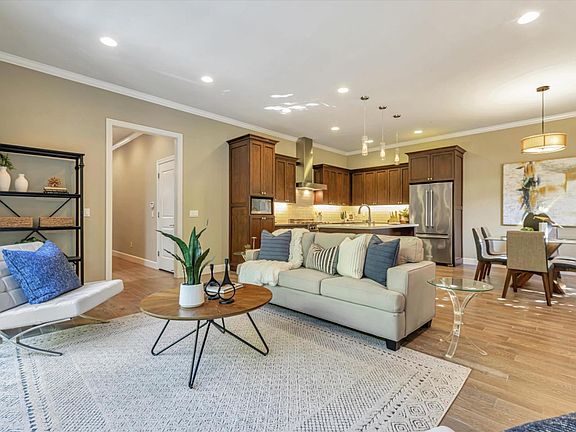 5th image of 546 Hubbell Way #2