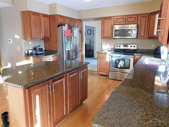 4th image of 5907 Dewhirst Dr