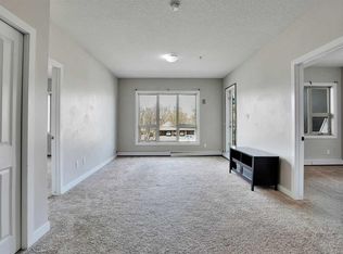 330 S 2nd St W #13, Brooks, AB T1R0E9