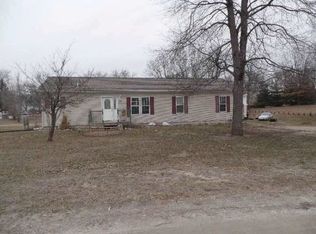 5890 S U Rd W, North Judson, IN 46366