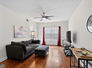 1074 Peachtree Walk NE Unit B323, Atlanta, GA