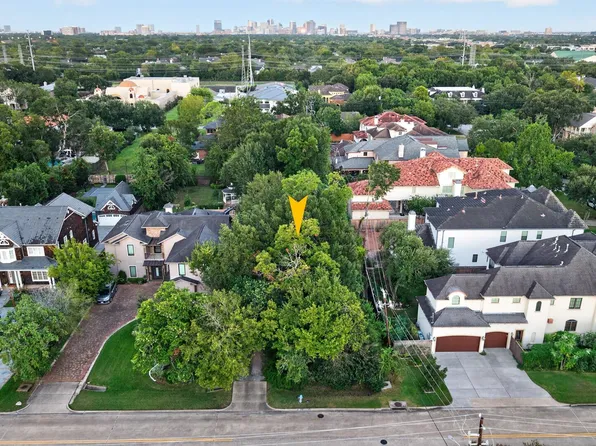 6405 Newcastle St, Bellaire, TX 77401