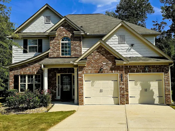 2728 Lower Village Dr, Ellenwood, GA 30294