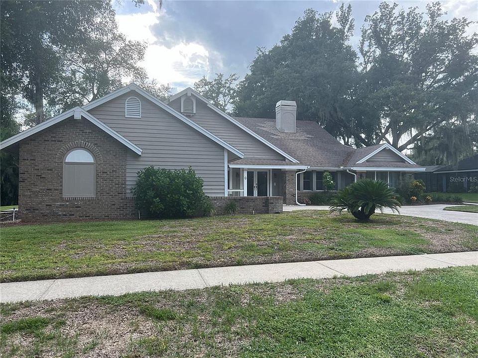 1st image of 142 Barrington Dr