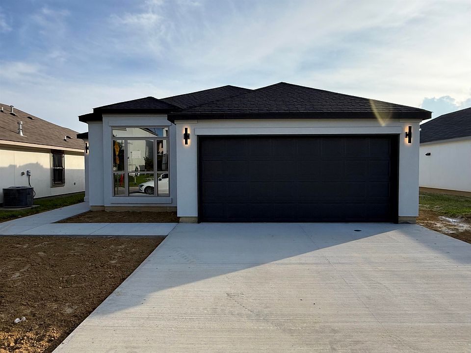 1st image of 824 Monasterio Dr