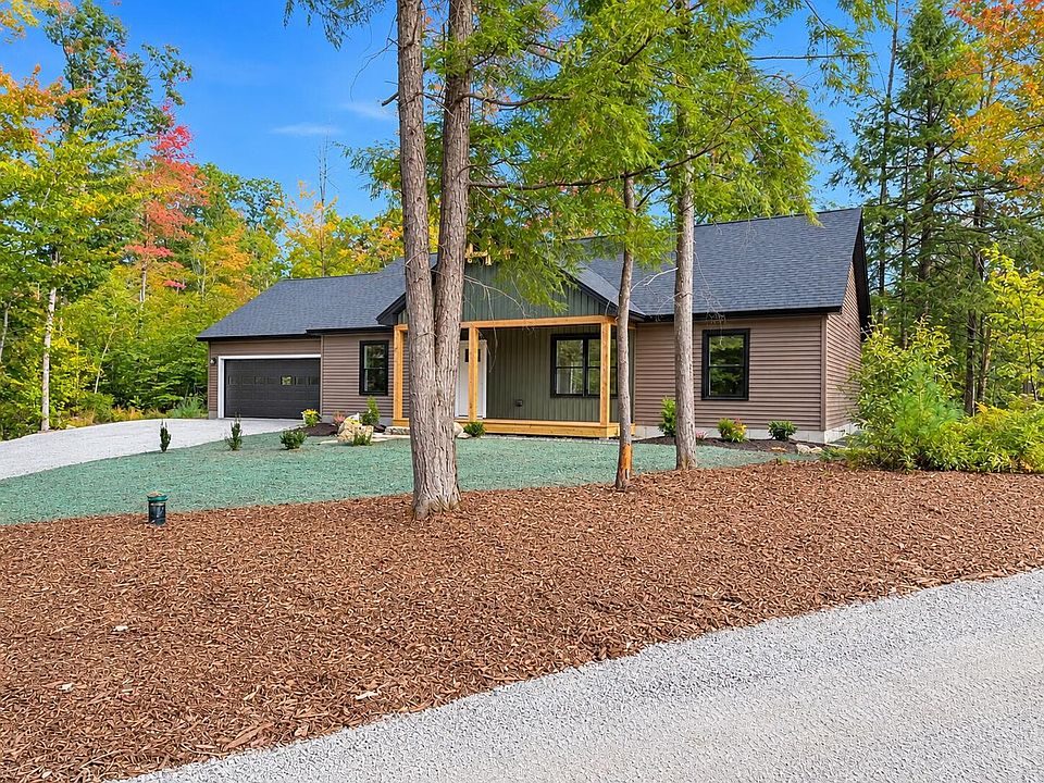 1st image of 4 Brookhaven Lane