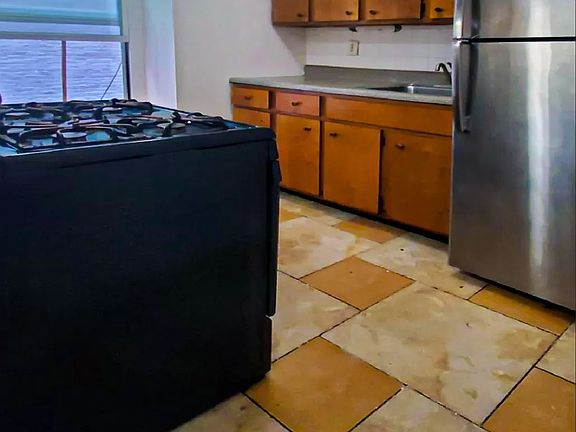 3rd image of 522 W 152nd St #B3
