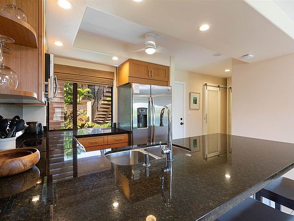 3rd image of 3300 Wailea Alanui Dr APT 48B