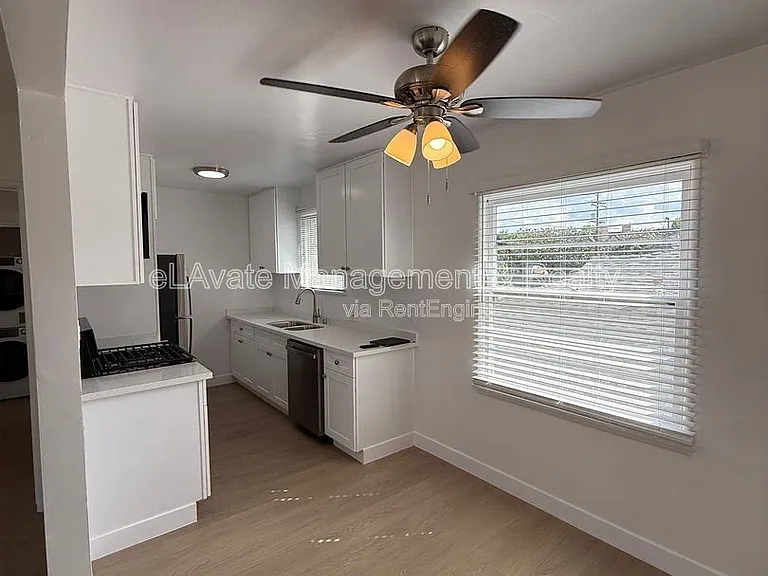 14119 Gilmore St #5 — Photo 1
