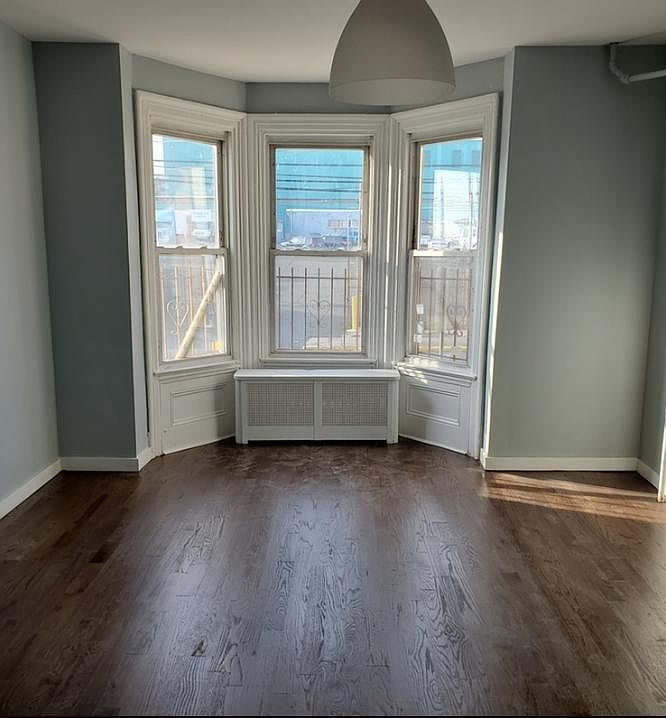 2nd image of 234 Sherman Ave #5