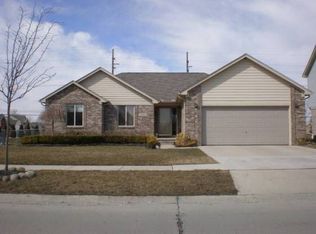 54653 Autumn View Dr, New Baltimore, MI 48047