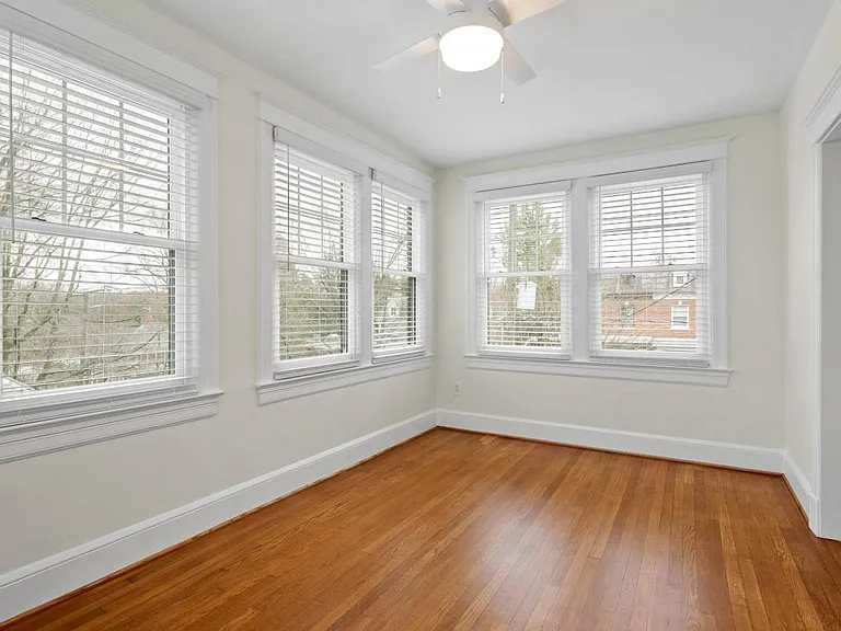 3643 Jenifer St NW — Photo 33