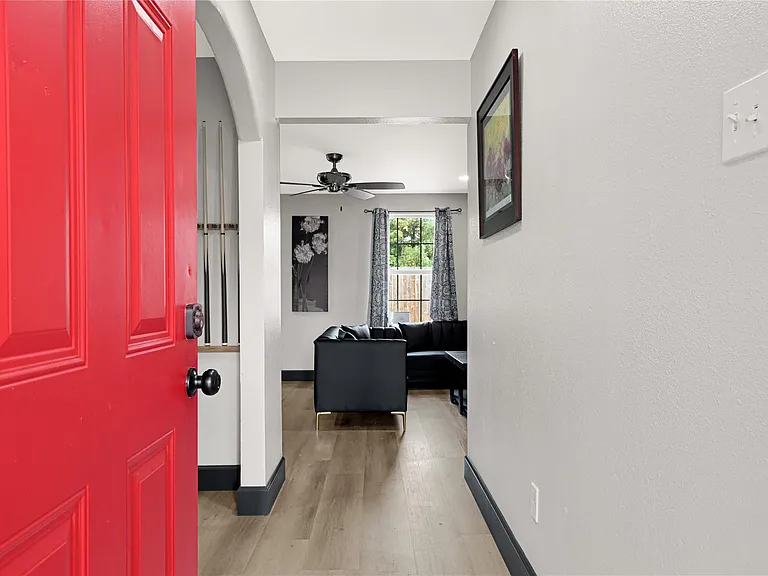 12115 Wood Forest Dr — Photo 16