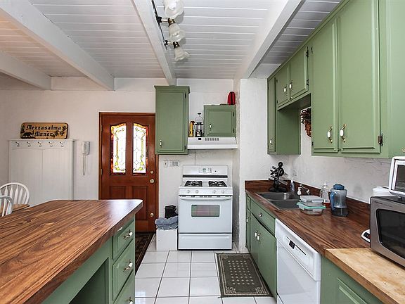 5th image of 401 San Anselmo Dr