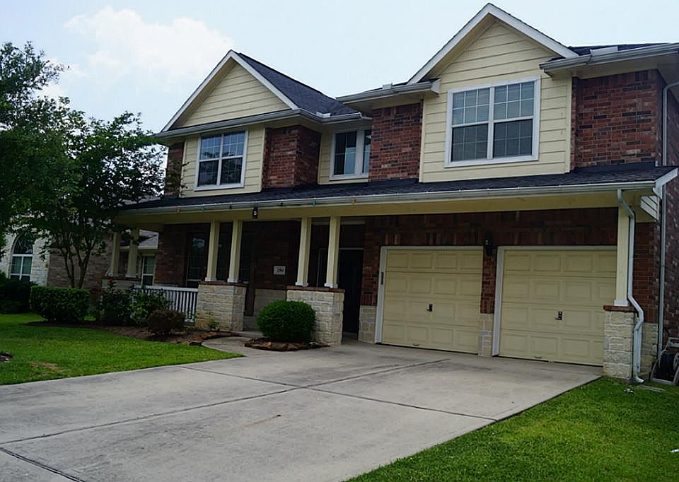 1st image of 2304 Canyon Springs Dr