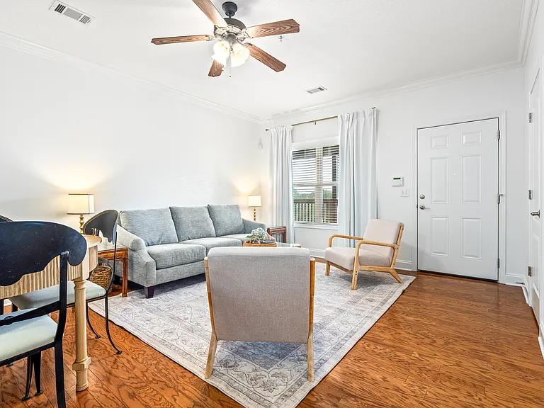 836 W Glenn Ave #212 — Photo 3