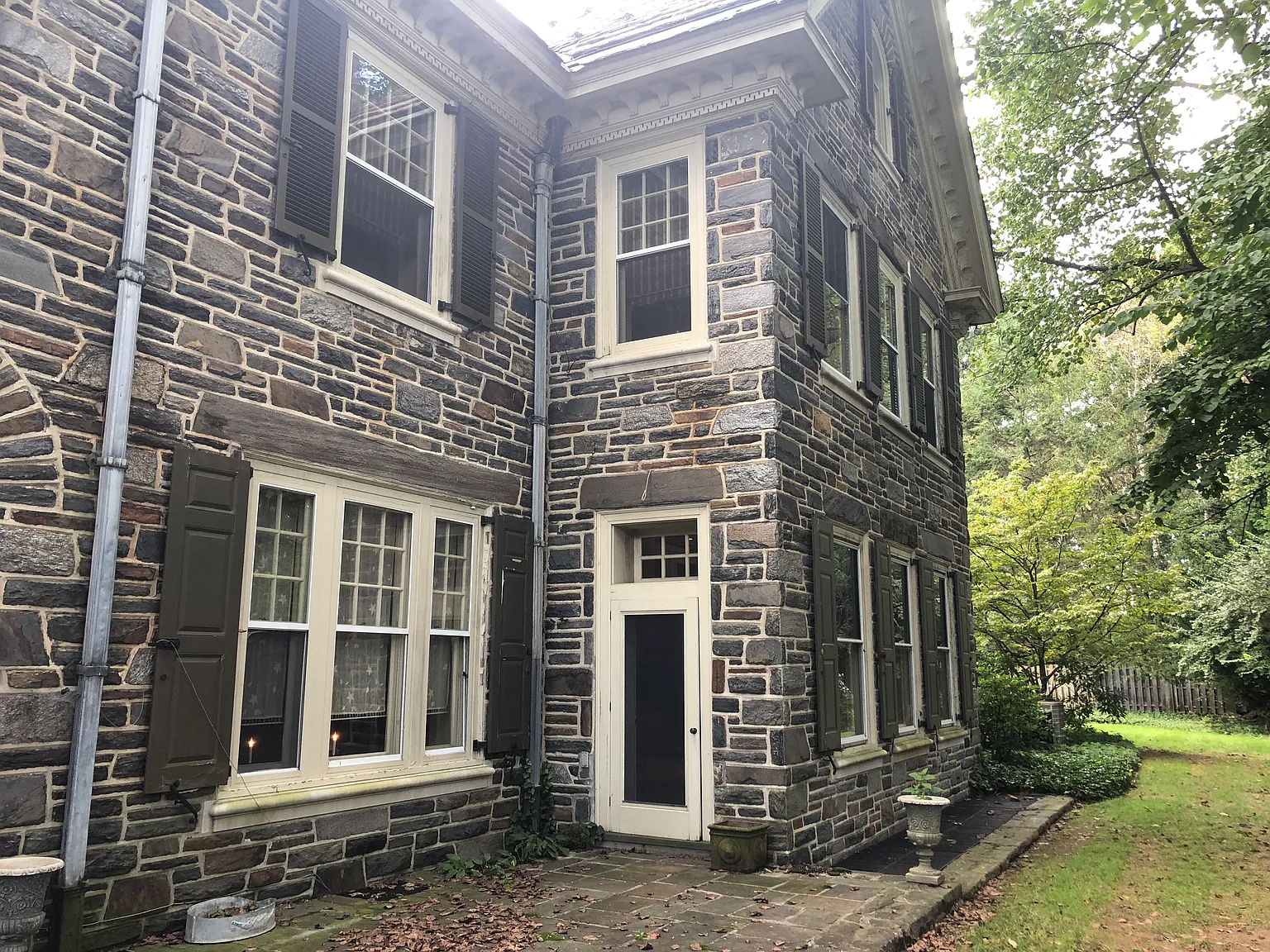 7 bed, 13667 sqft, $1,200 — Photo 4