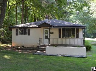 407 3rd St NW, Conover, NC 28613