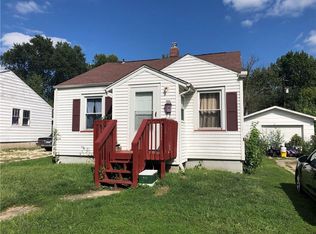 1054 N Oakcrest Ave, Decatur, IL 62522