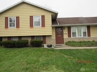 3153 Nantucket St, Springfield, OH 45503