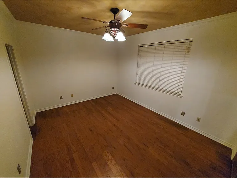 8904 Camfield Way St — Photo 6