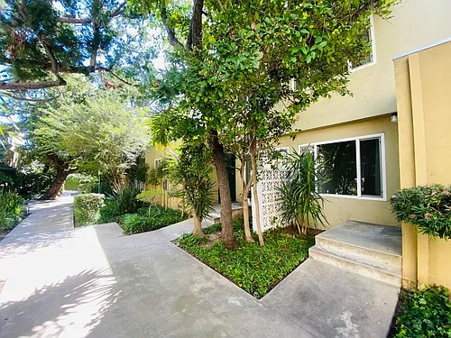 11138 Aqua Vista St #26 Photo 1
