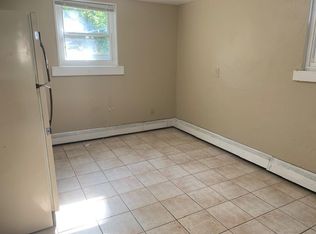 512 Bradford St APT 2, Albany, NY 12206